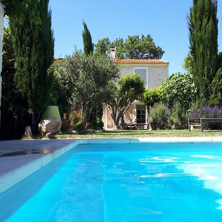 Le Mas Du Chemin : Mas Typique Des Alpilles Paradou Buitenkant foto