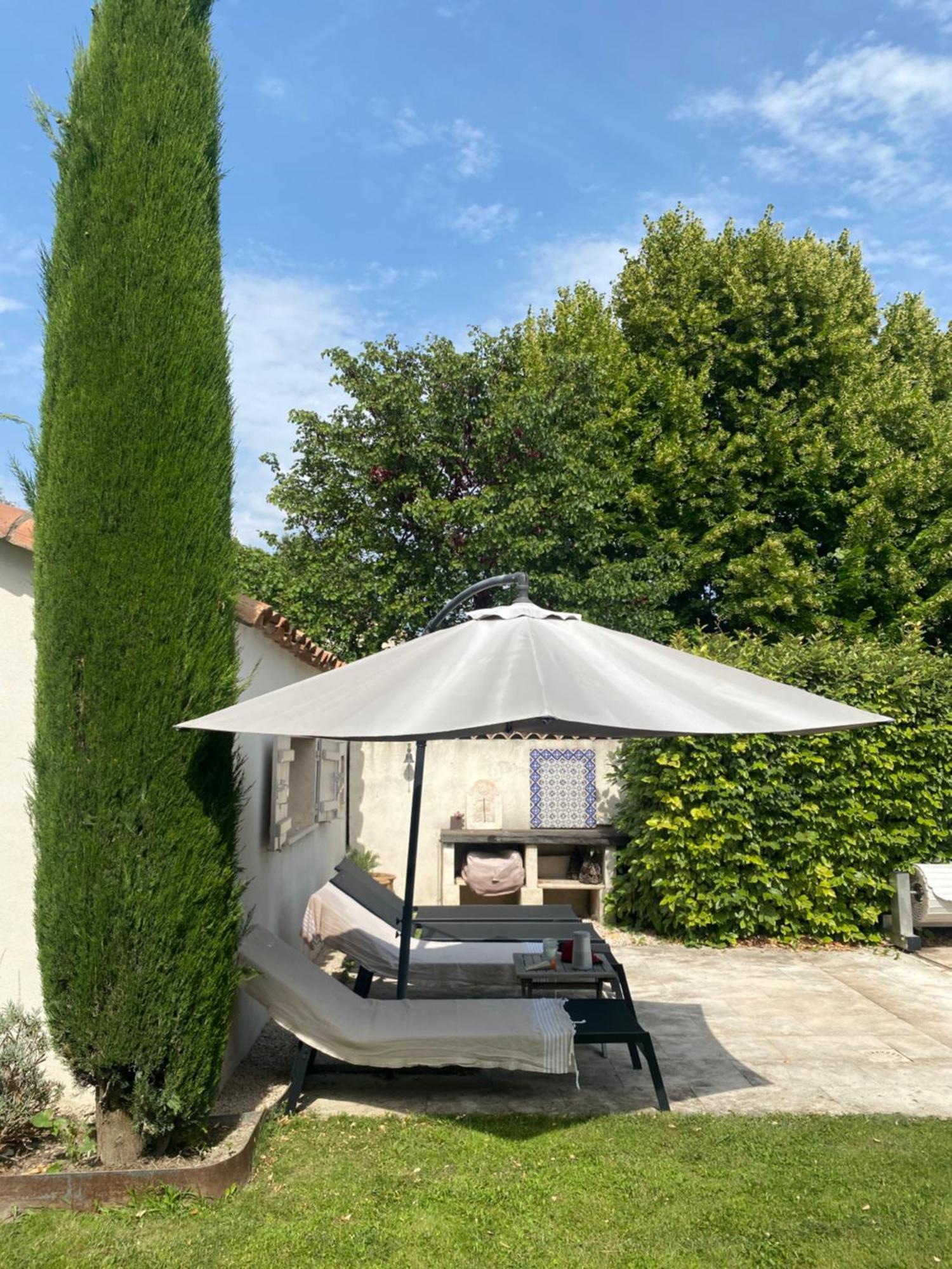 Le Mas Du Chemin : Mas Typique Des Alpilles Paradou Buitenkant foto